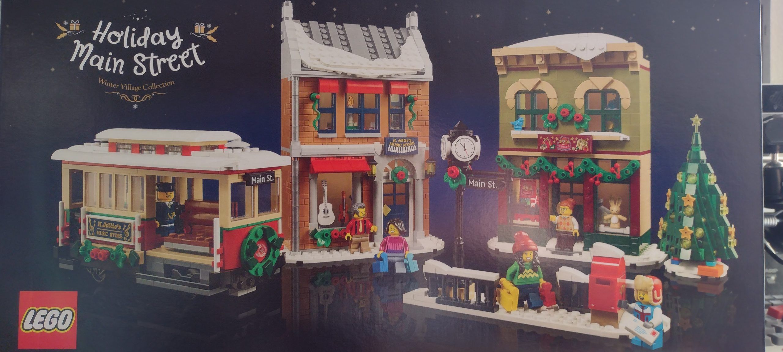 A slightly over-exposed photo of the Lego Holiday Mainstreet box, before I opened it to begin assembling the full set.